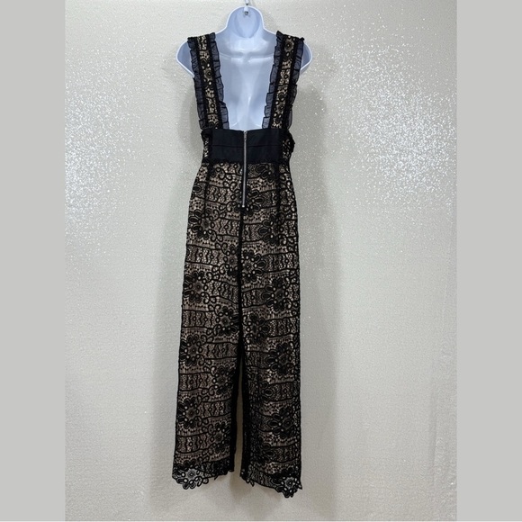 Guess Los Angeles Black Lace Wide-Leg Jumpsuit Size 10 – Floral overlays - Picture 15 of 16